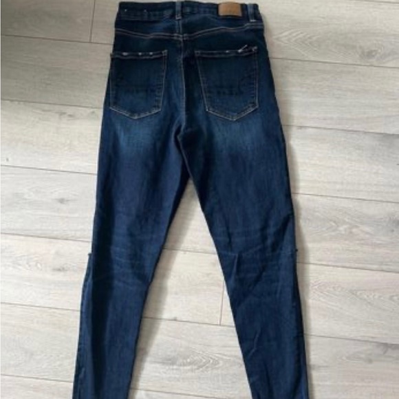 American Eagle Jeans - Picture 2 of 4